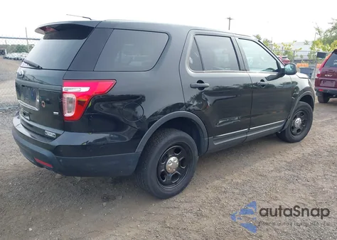 2015 Ford Police Interceptor z USA, uszkodzony, nr VIN 1FM5K8AR0FGB61908